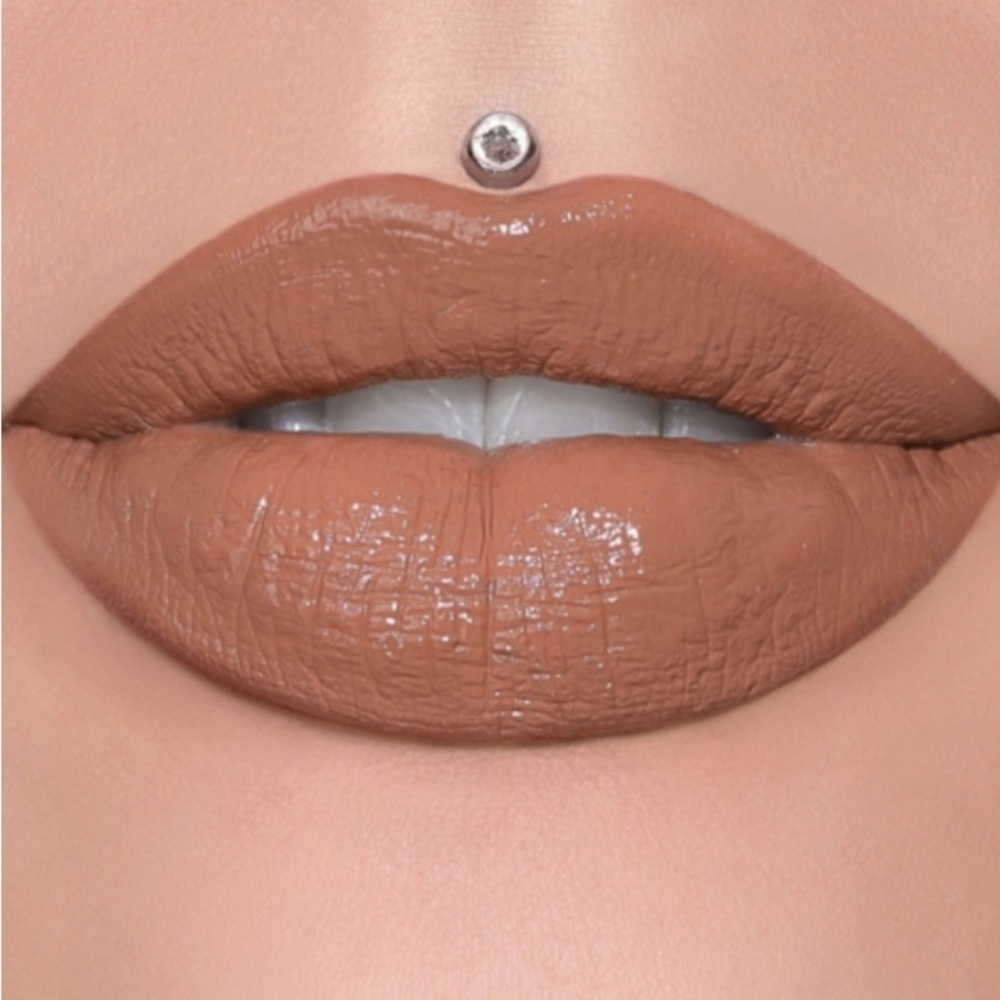 JEFFRE STAR Mannequin Supreme Gloss Full Pigment NEW